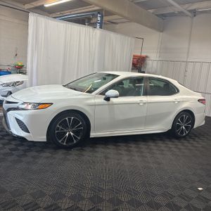 TOYOTA CAMRY - 3