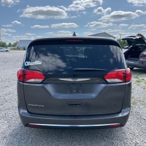 2019 Chrysler PACIFICA TOURING PLUS — фото 7