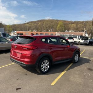 HYUNDAI TUCSON SE - 10