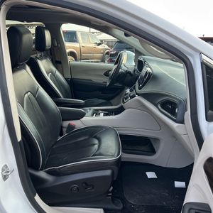 صورة 20 لـ 2022 Chrysler PACIFICA LIMITED