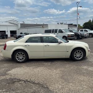 2005 Chrysler 300 C — фото 10