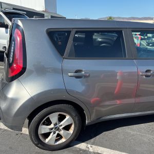 2017 KIA SOUL BASE 照片 9