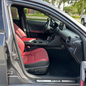 صورة مصغرة 32 لـ 2025 Lexus IS 300 BASE