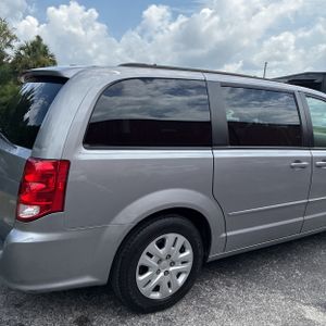 صورة 9 لـ 2017 Dodge GRAND CARAVAN SE