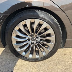 صورة مصغرة 19 لـ 2017 Genesis G90 3.3T PREMIUM