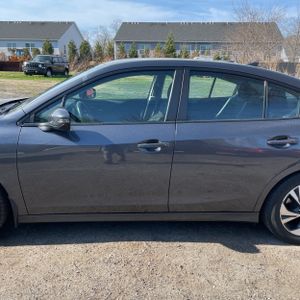 SUBARU LEGACY PREMIUM - 4