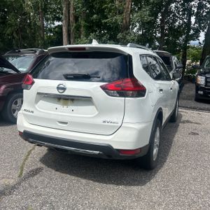 2017 Nissan ROGUE SV — фото 8