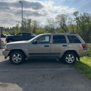 JEEP GRAND CHEROKEE LAREDO - 3