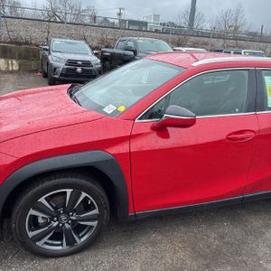 Lexus UX 250h Base - 2