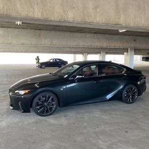 LEXUS IS 300 F SPORT DESIGN - 3