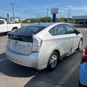صورة 8 لـ 2010 Toyota PRIUS II