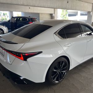 LEXUS IS 300 F SPORT DESIGN - 9