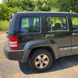 صورة 9 لـ 2010 JEEP LIBERTY SPORT