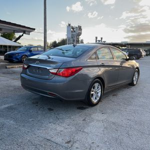 HYUNDAI SONATA GLS - 8