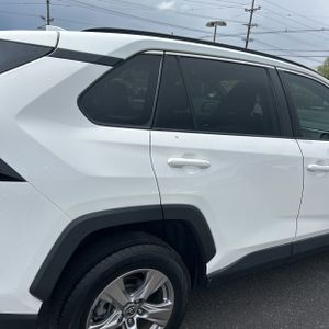 TOYOTA RAV4 - 9