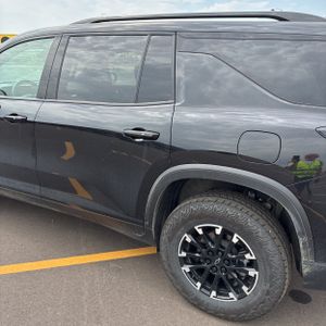 2025 Chevrolet TRAVERSE Z71 照片 6