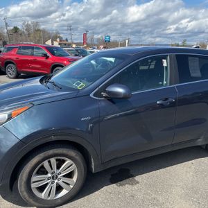 KIA SPORTAGE LX - 2