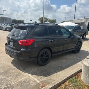 2018 Nissan PATHFINDER SL — фото 10