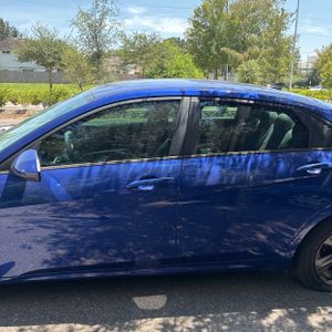 صورة 4 لـ 2021 Hyundai ELANTRA SEL
