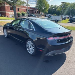 2017 Lincoln MKZ HYBRID RESERVE photo 5