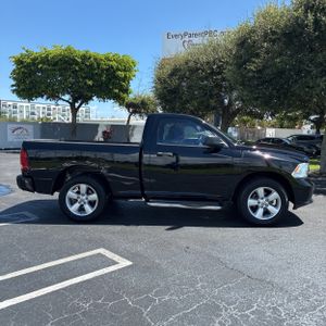 صورة 10 لـ 2013 RAM 1500 EXPRESS