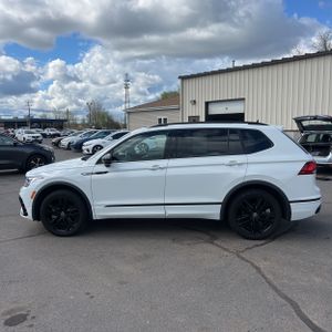 VOLKSWAGEN TIGUAN SE R-LINE BLACK 4MOTION - 3