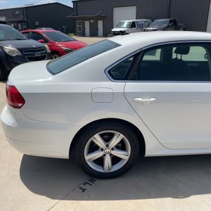 2013 Volkswagen PASSAT SE 照片 9