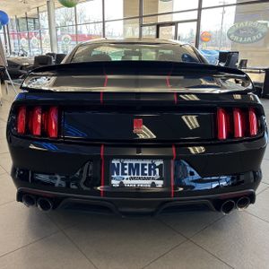 FORD MUSTANG SHELBY GT350R - 7