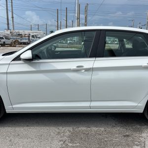 2023 Volkswagen JETTA S photo 4