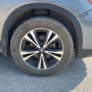 صورة 20 لـ 2017 Nissan ROGUE SL