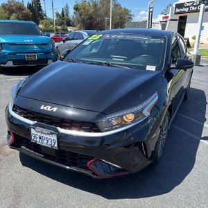 KIA FORTE GT-LINE - 1