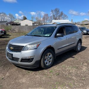 CHEVROLET TRAVERSE LS - 1