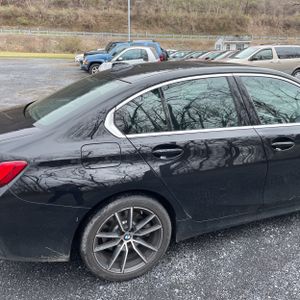 BMW 330I XDRIVE - 9