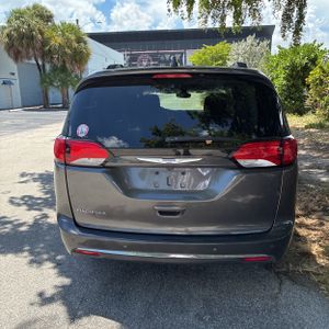 2017 Chrysler PACIFICA TOURING-L 照片 7