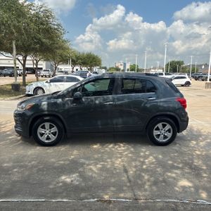 2019 Chevrolet TRAX LT — фото 3