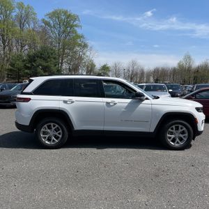 JEEP GRAND CHEROKEE LIMITED - 10