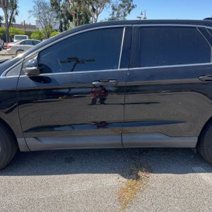 FORD EDGE SEL - 3