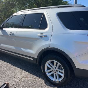 FORD EXPLORER XLT - 6