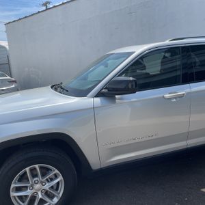 JEEP GRAND CHEROKEE LAREDO - 2