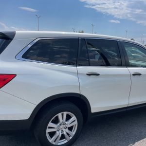 HONDA PILOT LX - 9