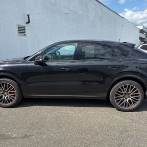 PORSCHE CAYENNE COUPE - 4