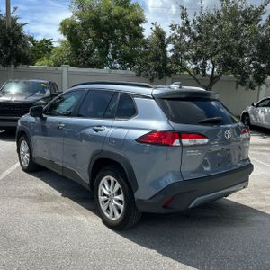 2022 Toyota COROLLA CROSS LE 照片 5
