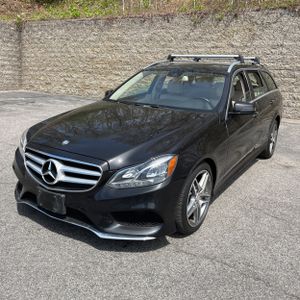 MERCEDES-BENZ E-CLASS - 1