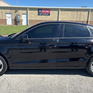 Audi A3 2.0T Premium - 4