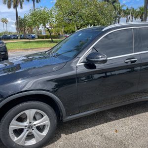 MERCEDES-BENZ GLC - 2