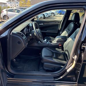 صورة مصغرة 31 لـ 2017 Chrysler 300 LIMITED