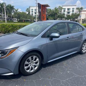 2024 Toyota COROLLA LE 照片 2