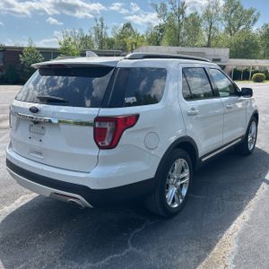 FORD EXPLORER XLT - 8