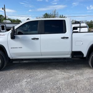 CHEVROLET SILVERADO 2500HD CUSTOM - 4