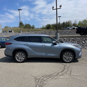 TOYOTA HIGHLANDER - 10